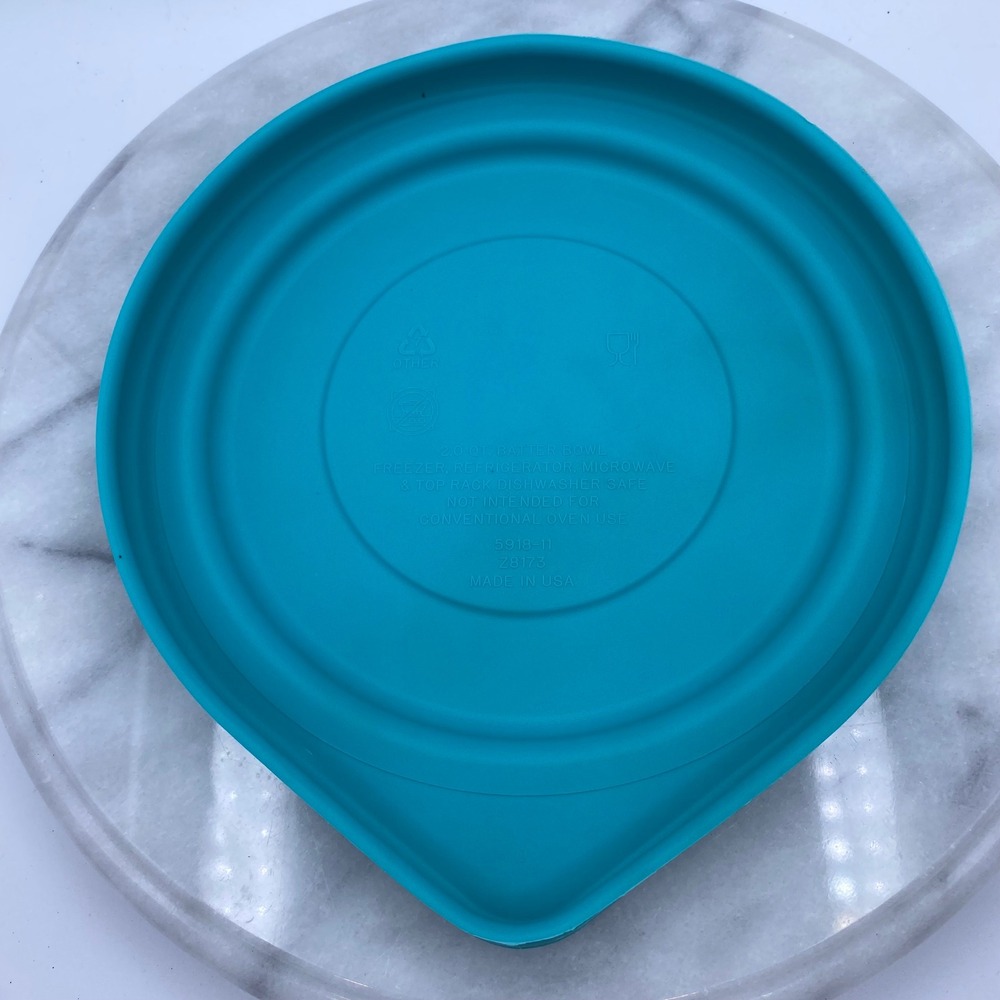 Anchor Hocking 2 Quart Glass Batter Bowl with Teal Silicone Lid Clear 8 Cup 2L - Picture 4 of 10